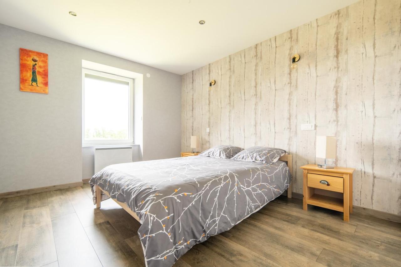 Apartmán L'Escapade A La Banut Jallandrieux Exteriér fotografie